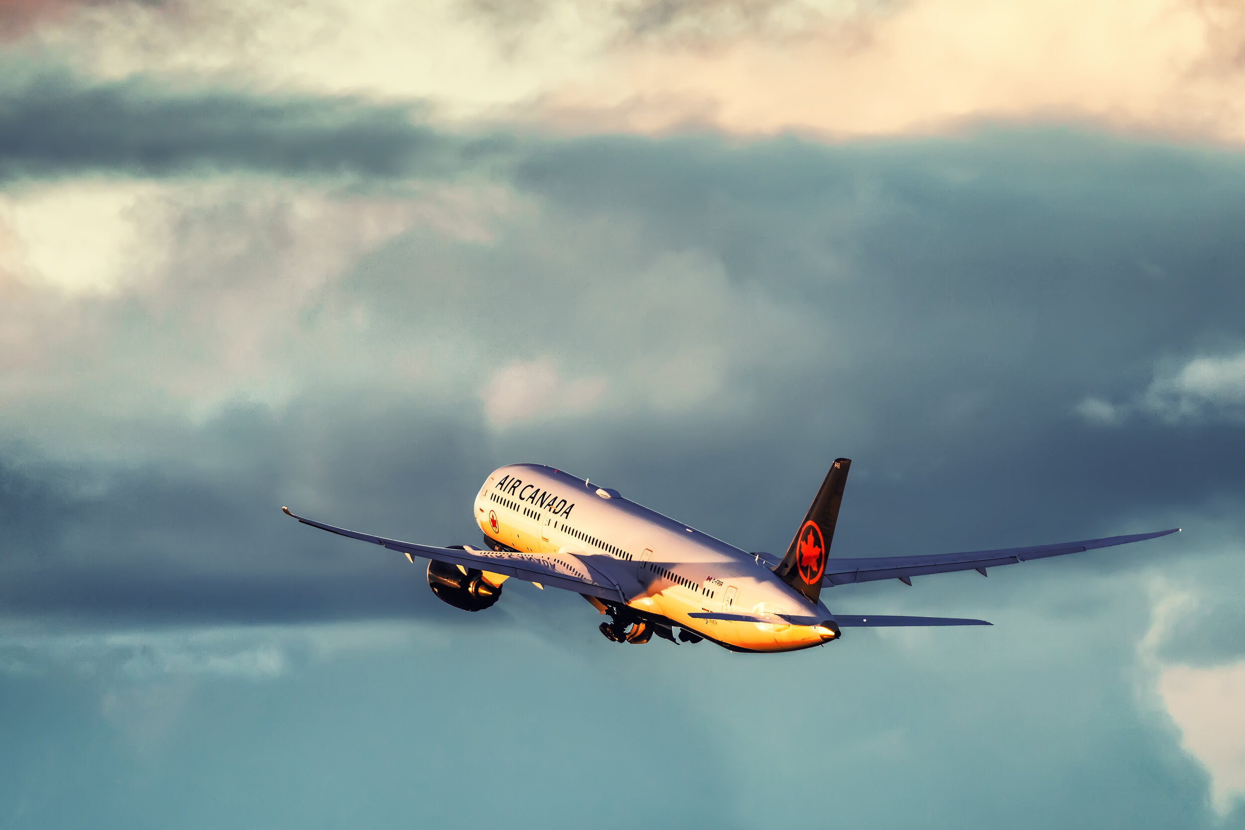 Air Canada Boeing 787 departing Vancouver