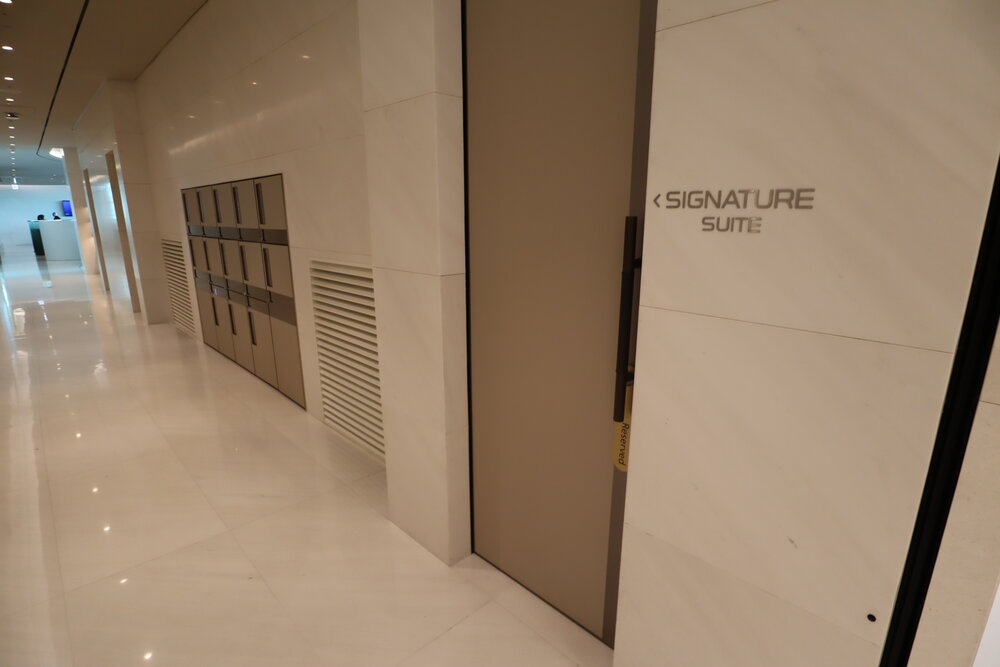 Korean Air First Class Lounge Seoul – Signature Suite VIP room