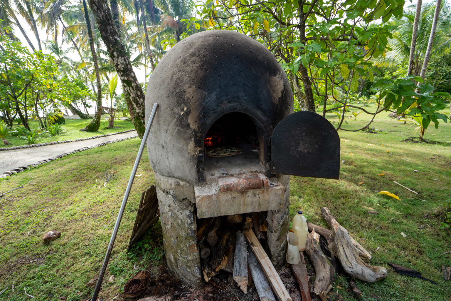 Calala Island –&nbsp;Pizza oven