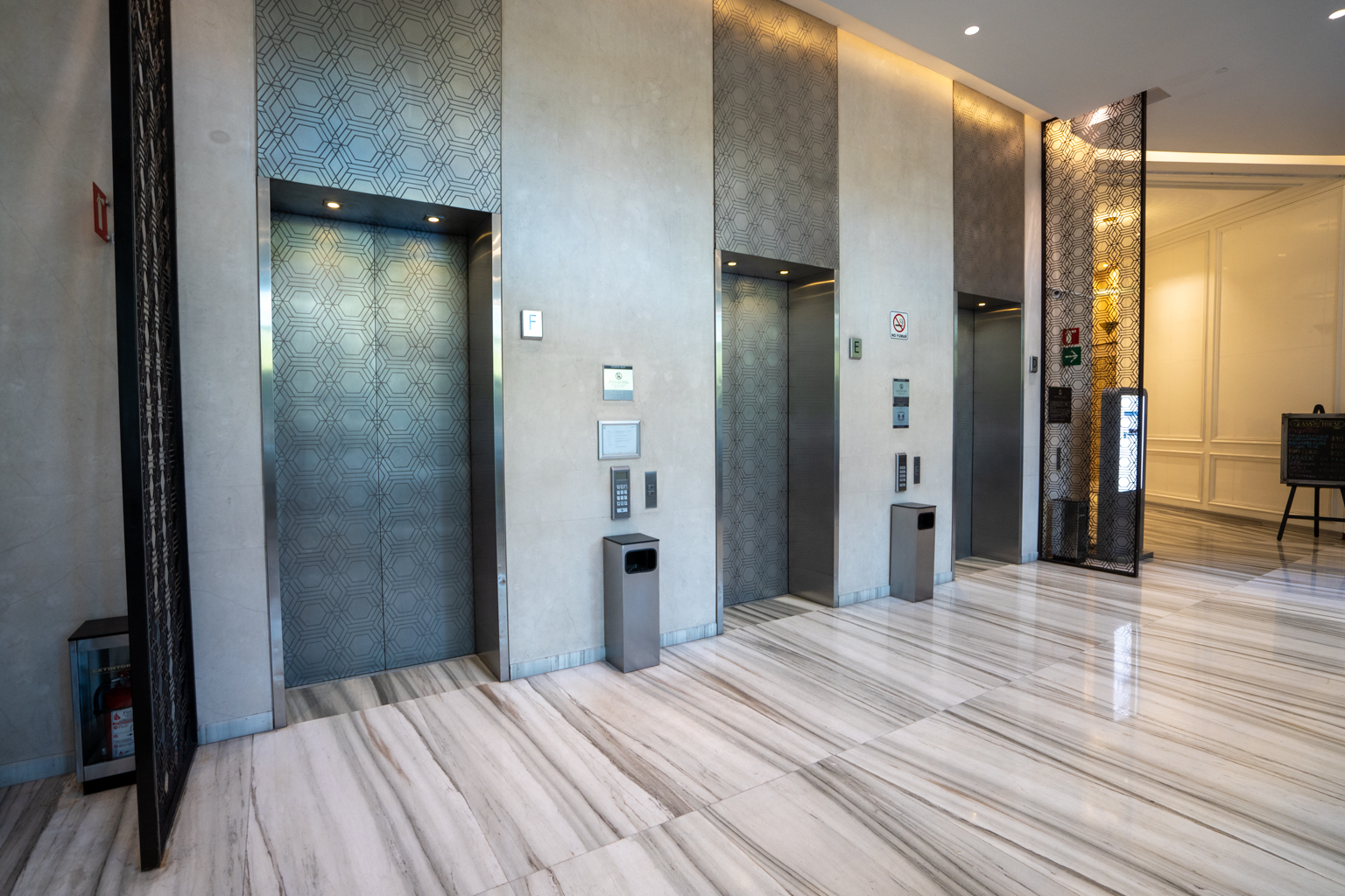 St. Regis Mexico City –&nbsp;Elevators to lobby