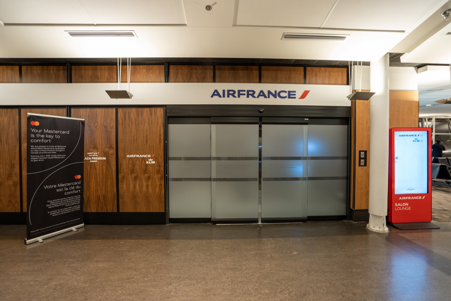 Air France Lounge Montreal –&nbsp;Entrance
