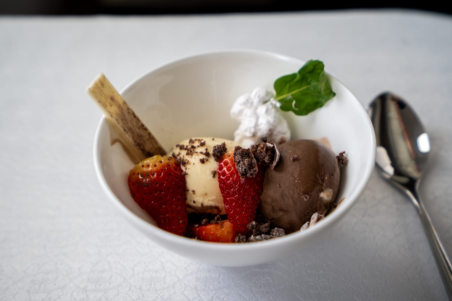 Oman Air business class turndown service