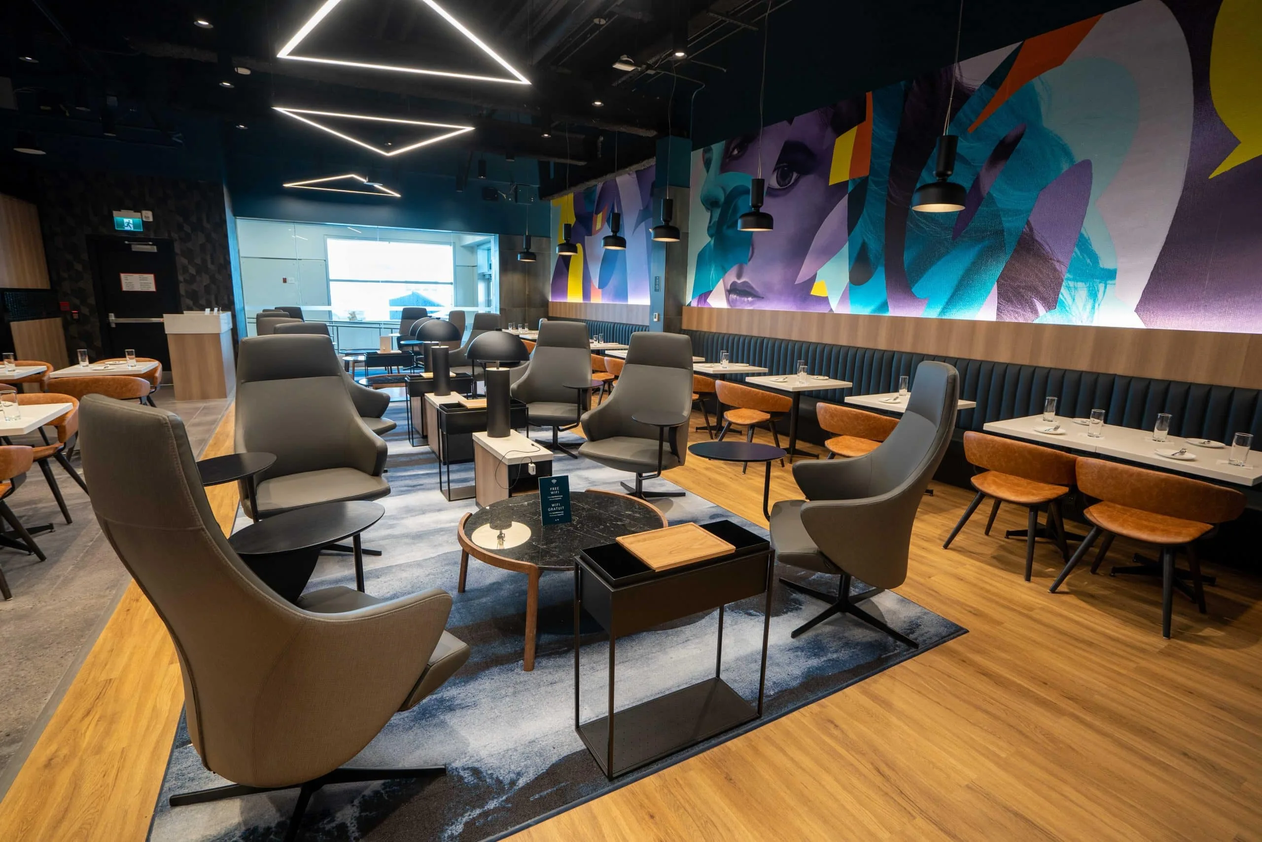Aspire Air Canada Café at Billy Bishop Toronto City Airport