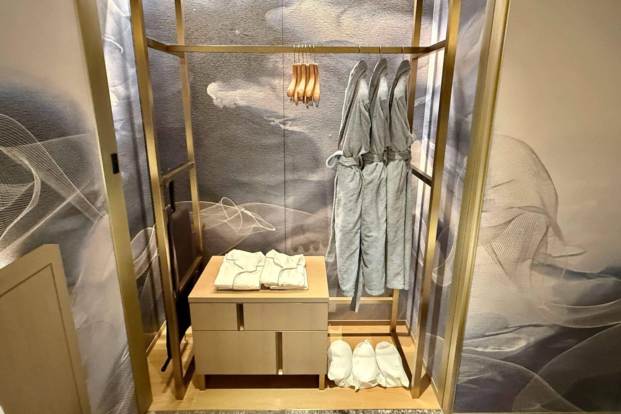 Osaka Station Hotel closet