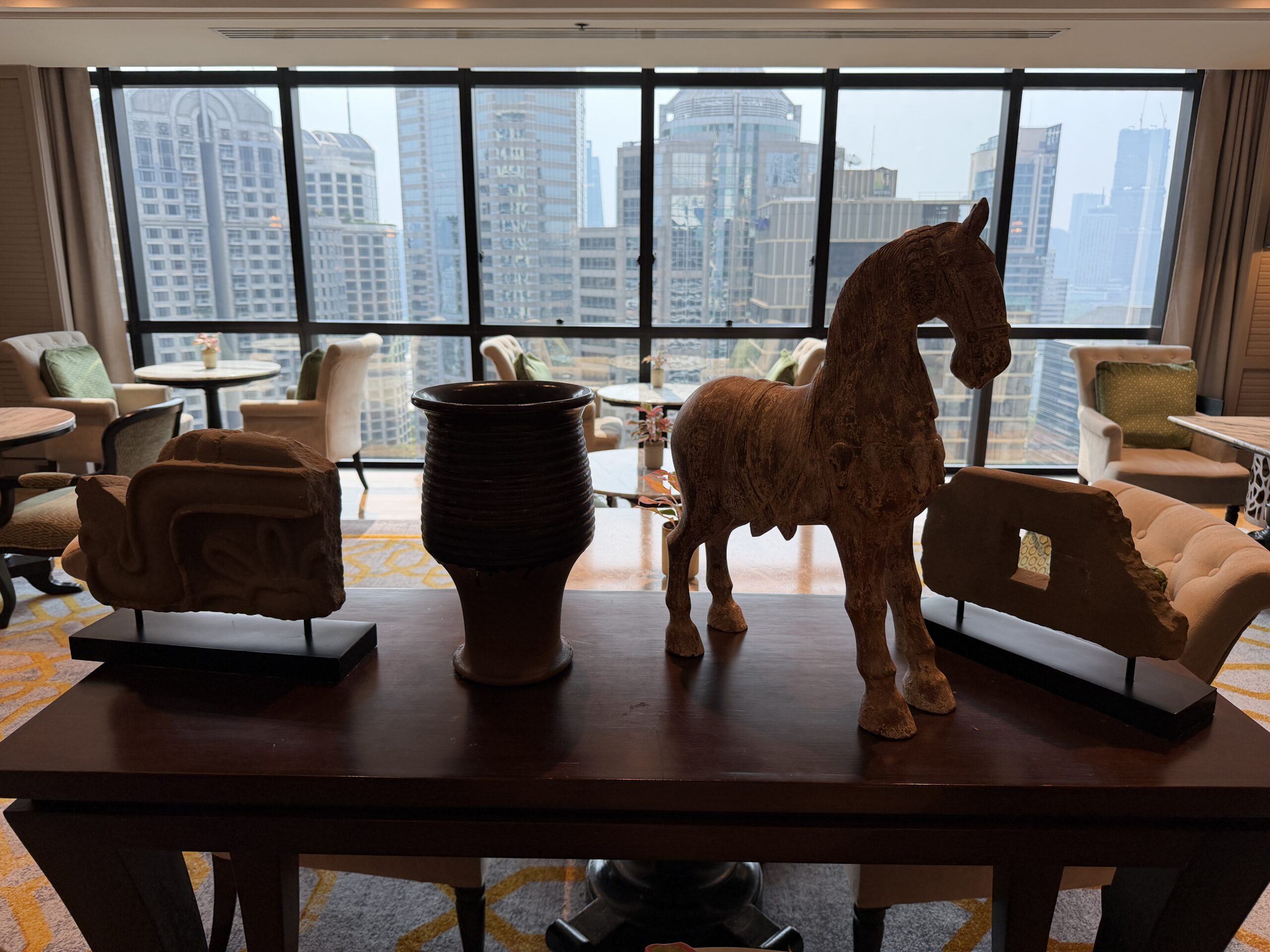 The Athenee Hotel Bangkok – Royal Club Lounge Seating 4