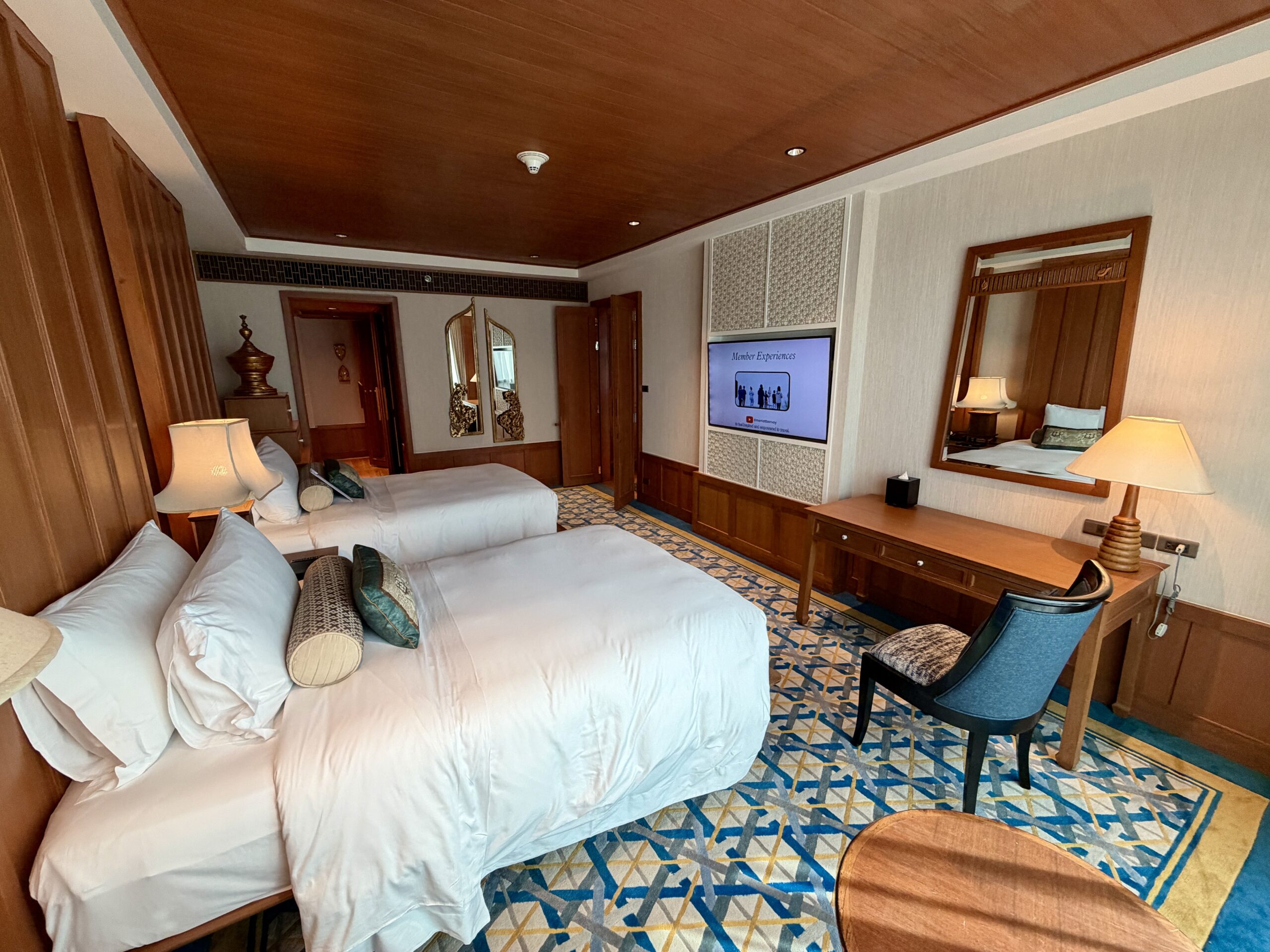 The Athenee Hotel Bangkok – Ruen Thai Suite Second Bedroom 2