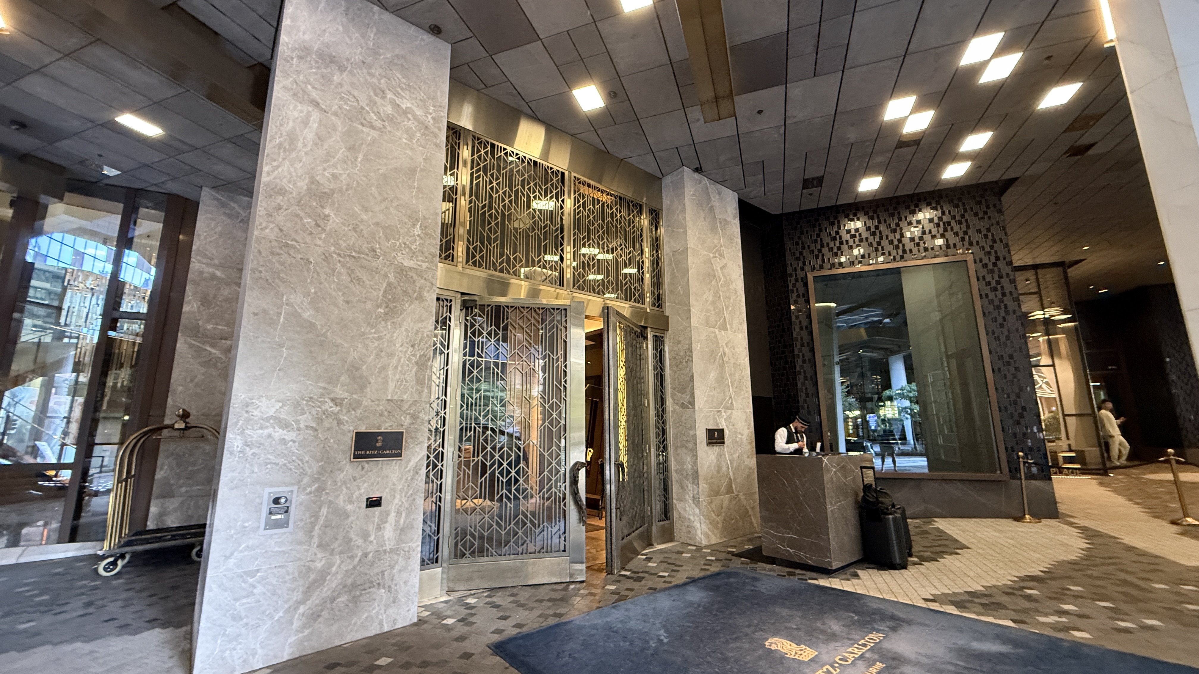 The Ritz Carlton Melbourne Entrance