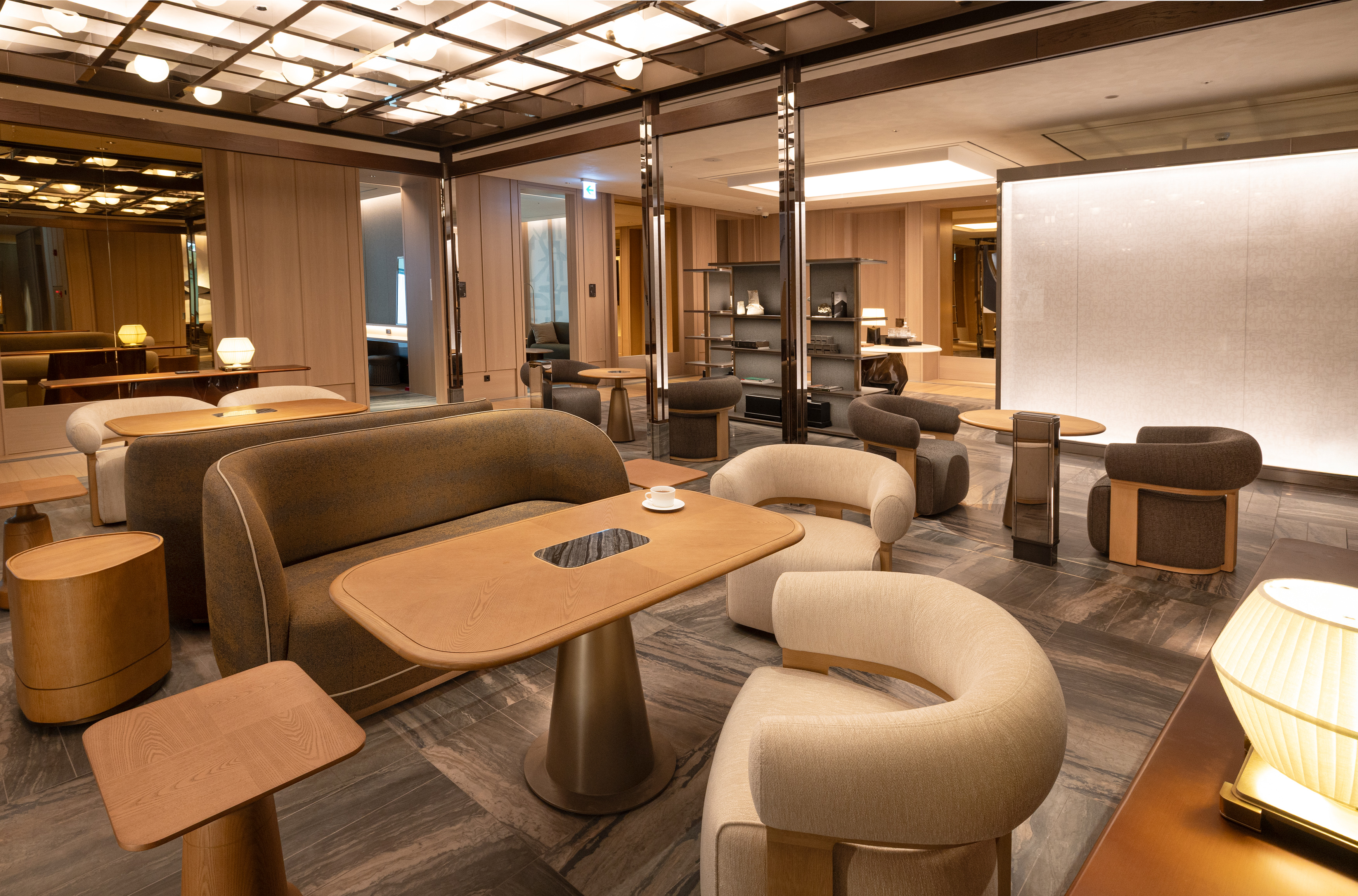 Korean Air First Class Lounge Incheon – open hall seating area