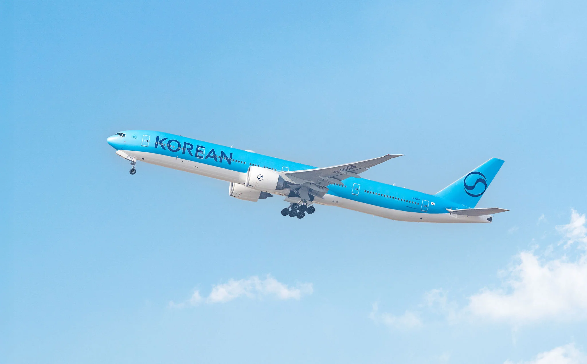 Korean Air and Asiana to Merge on December 17: Your Last Window to Book Asiana with Aeroplan