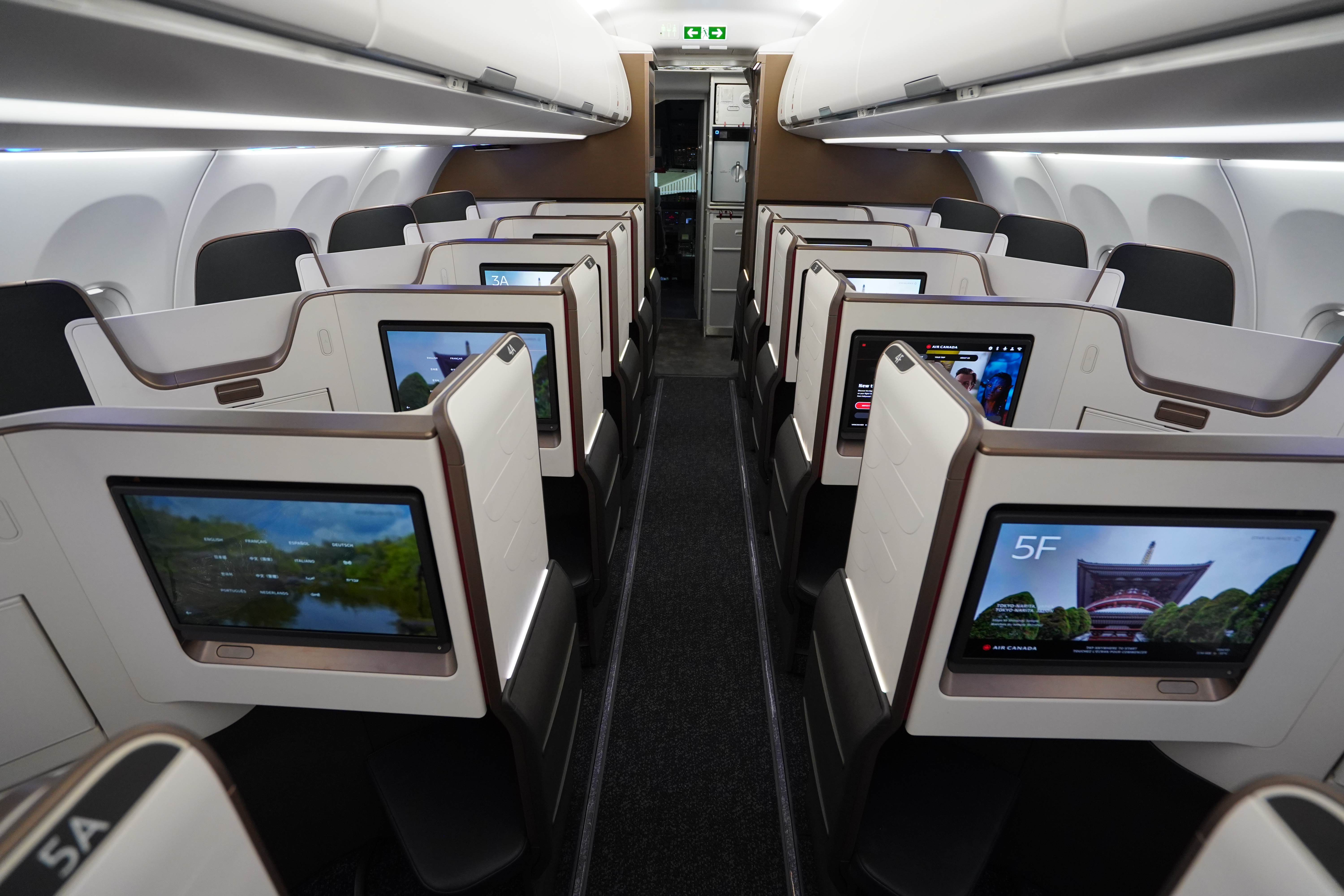 Air Canada's Glowing Hearted Era Begins as Its First A321XLR Takes Flight!