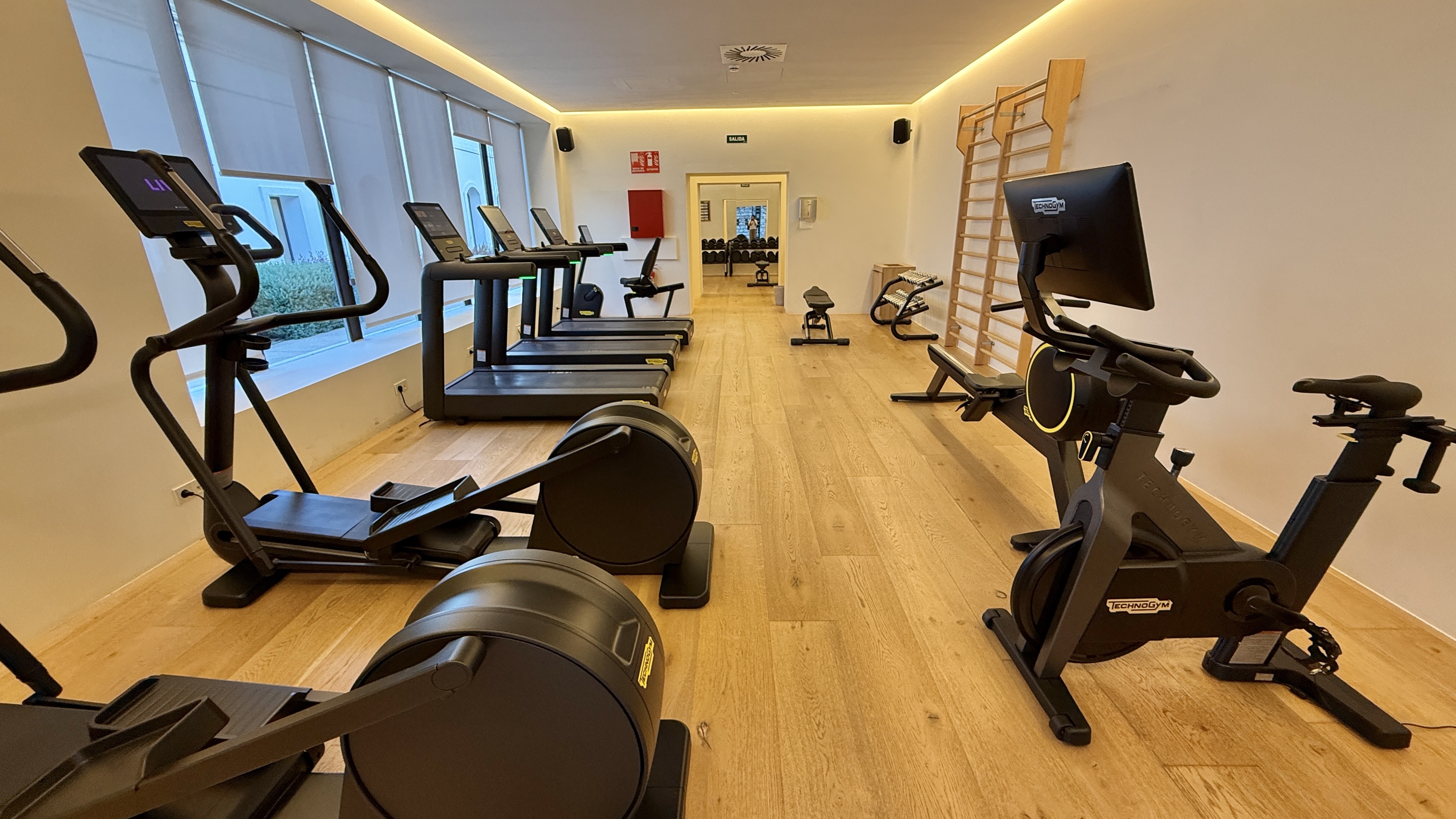 La Zambra Resort - Indoor Gym