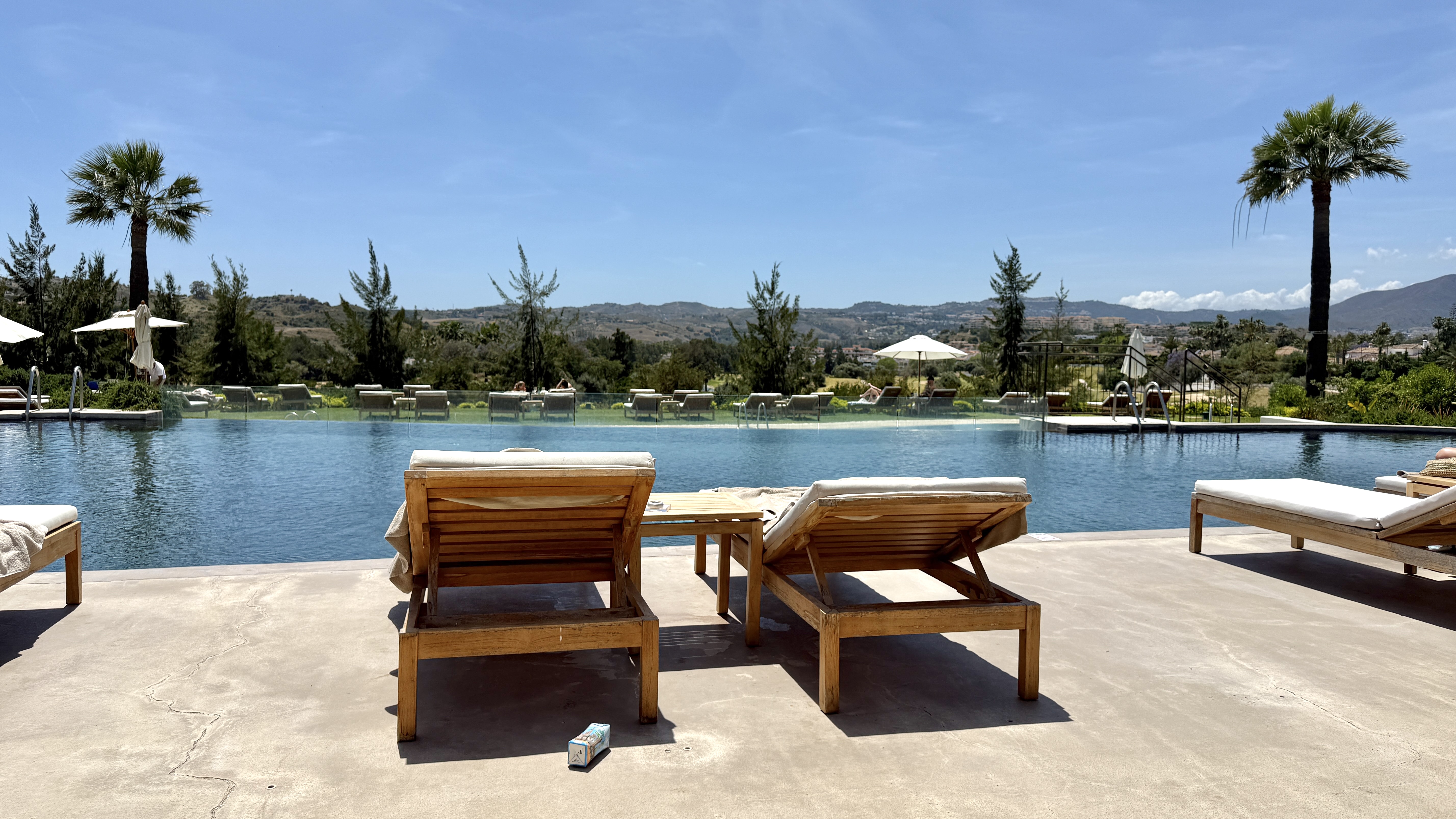 La Zambra Resort - Pools