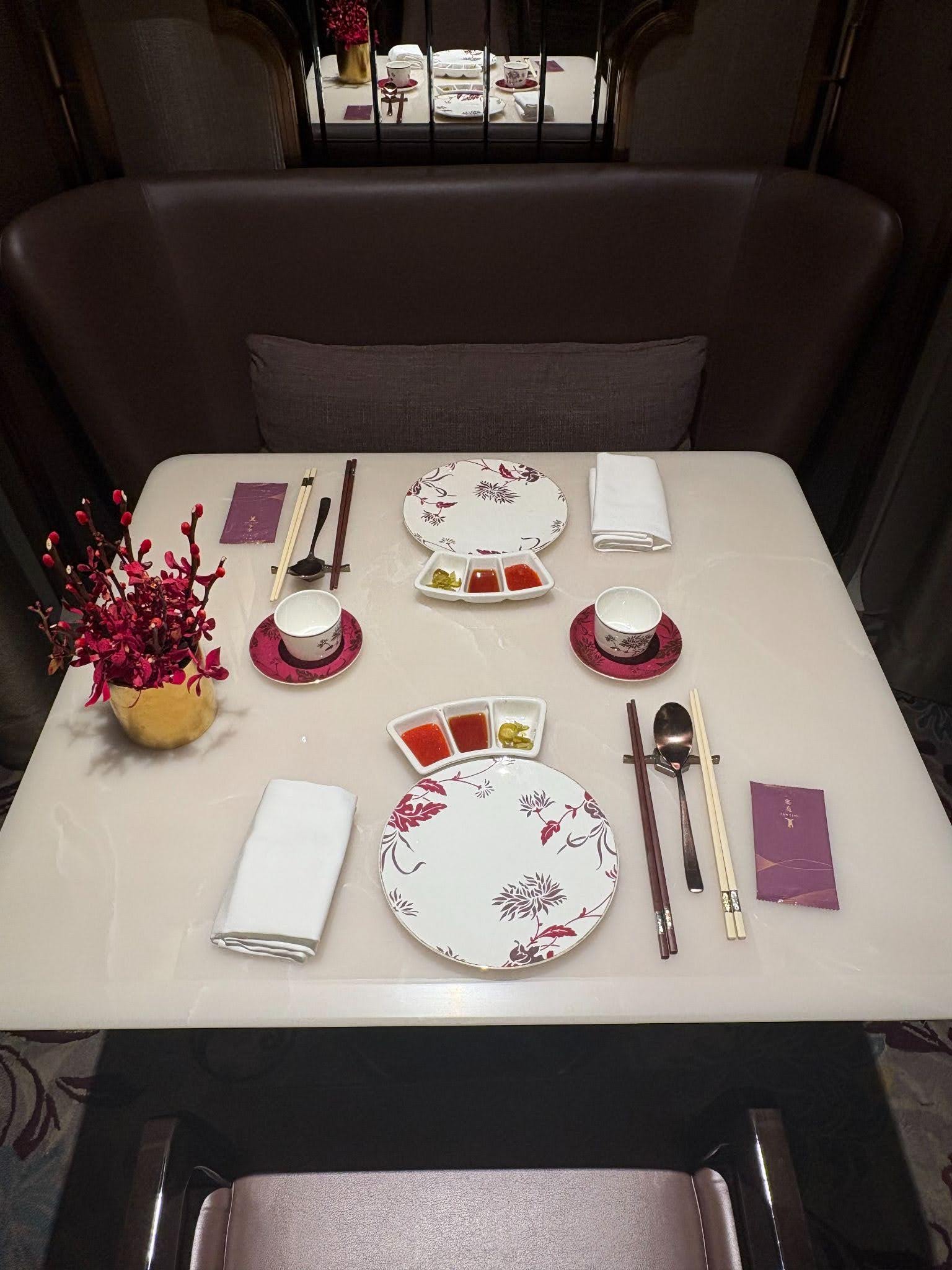 Table settings at Yan Ting