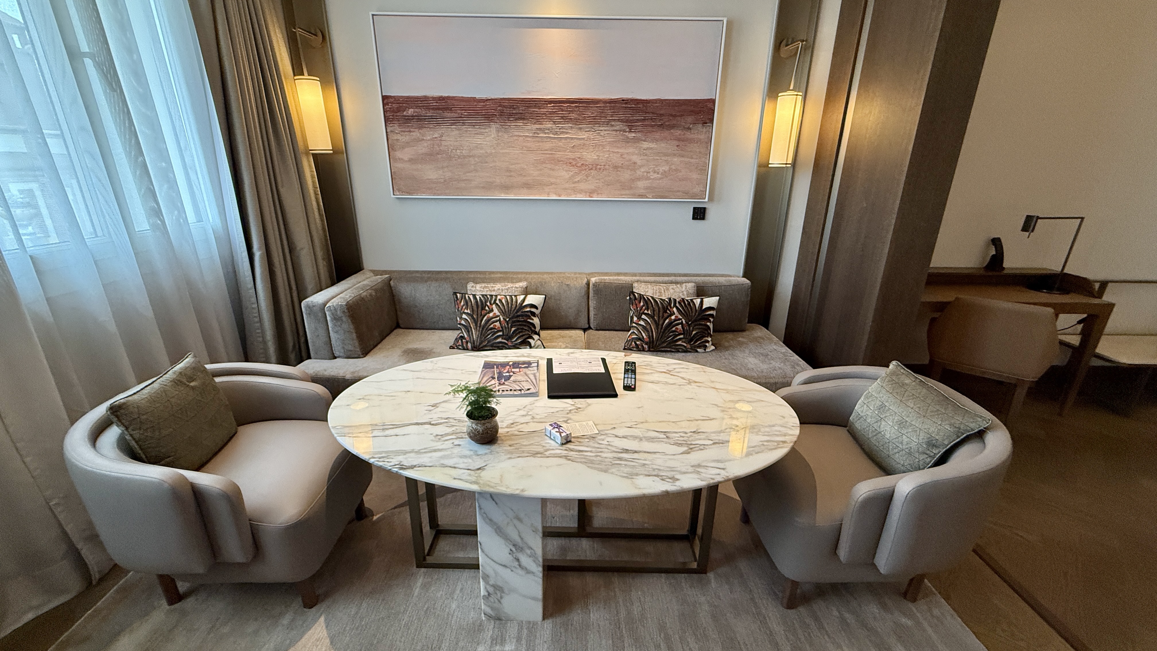 JW Marriott Hotel Madrid - Signature Suite