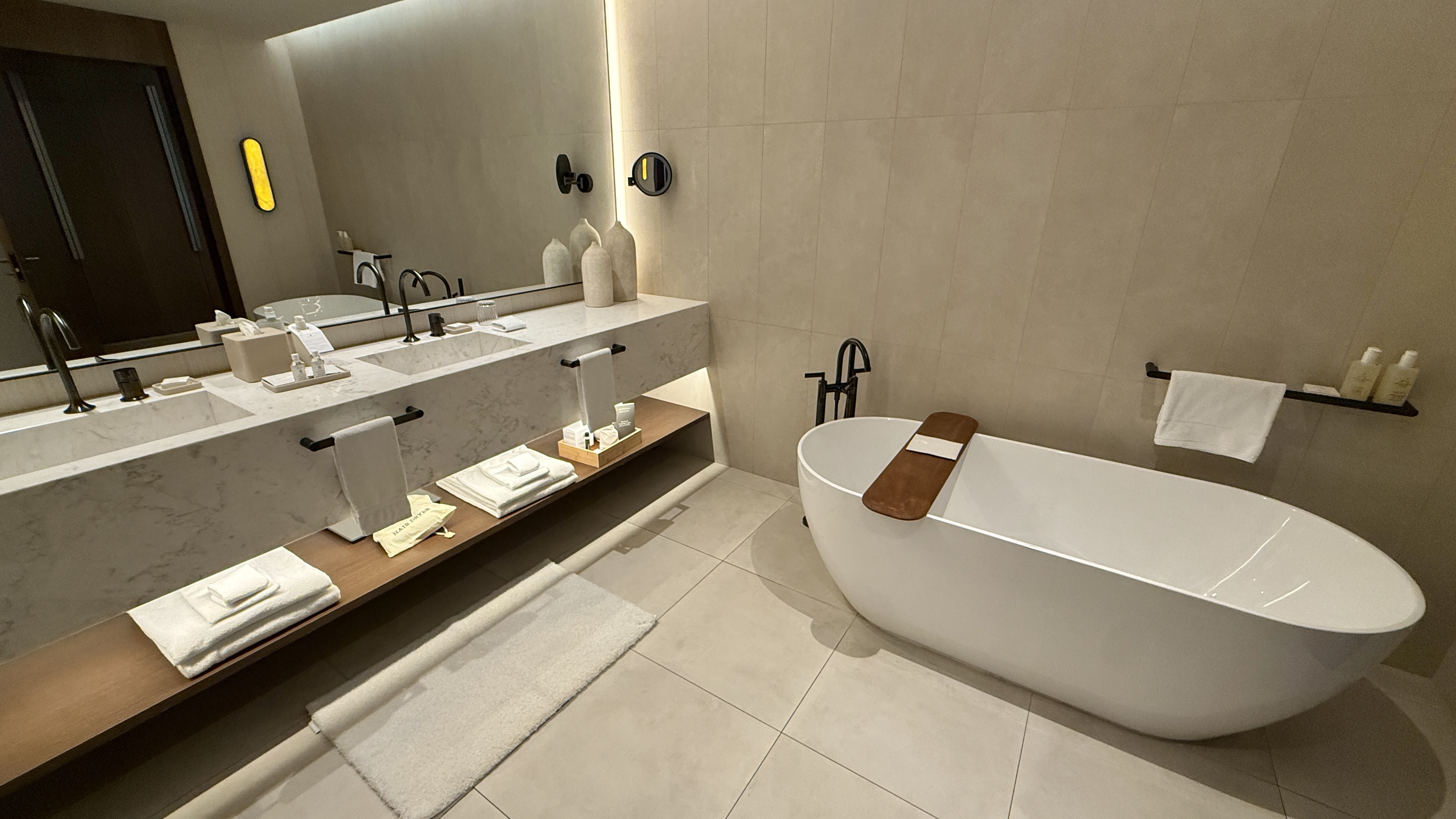 JW Marriott Hotel Madrid - Signature Suite