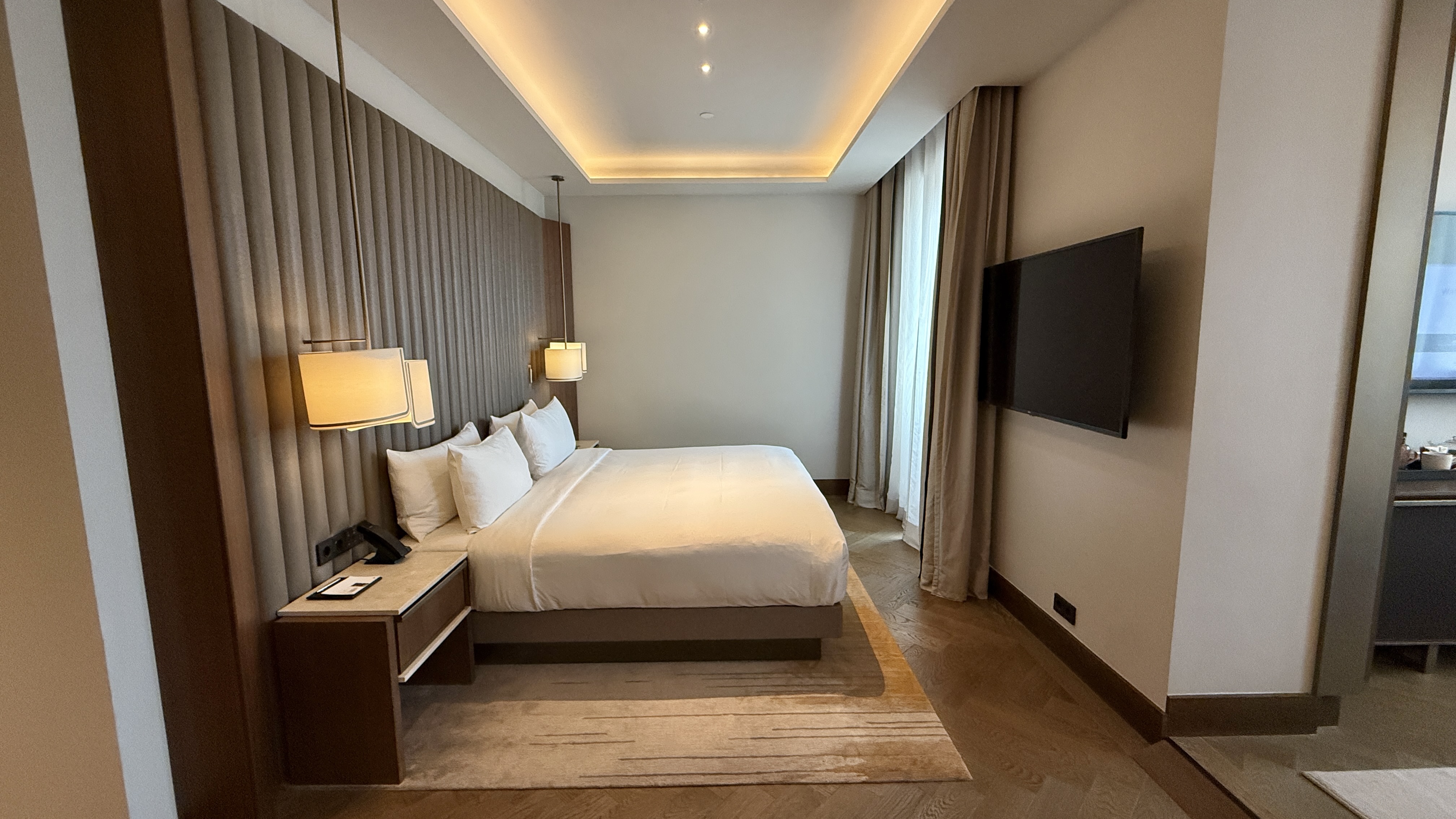 JW Marriott Hotel Madrid - Signature Suite