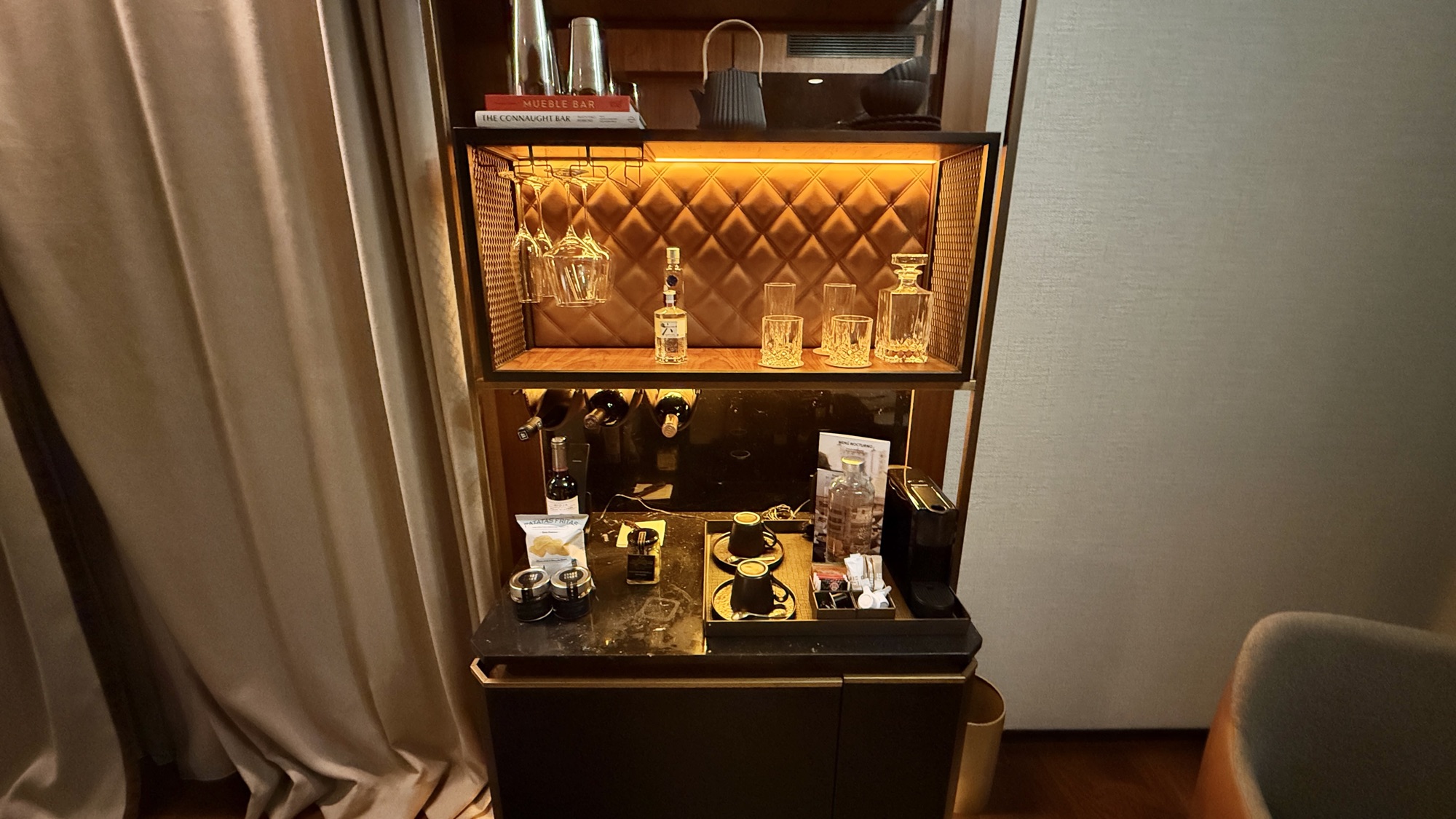 Illuminated beverage station inspired by luxury train bar carts
