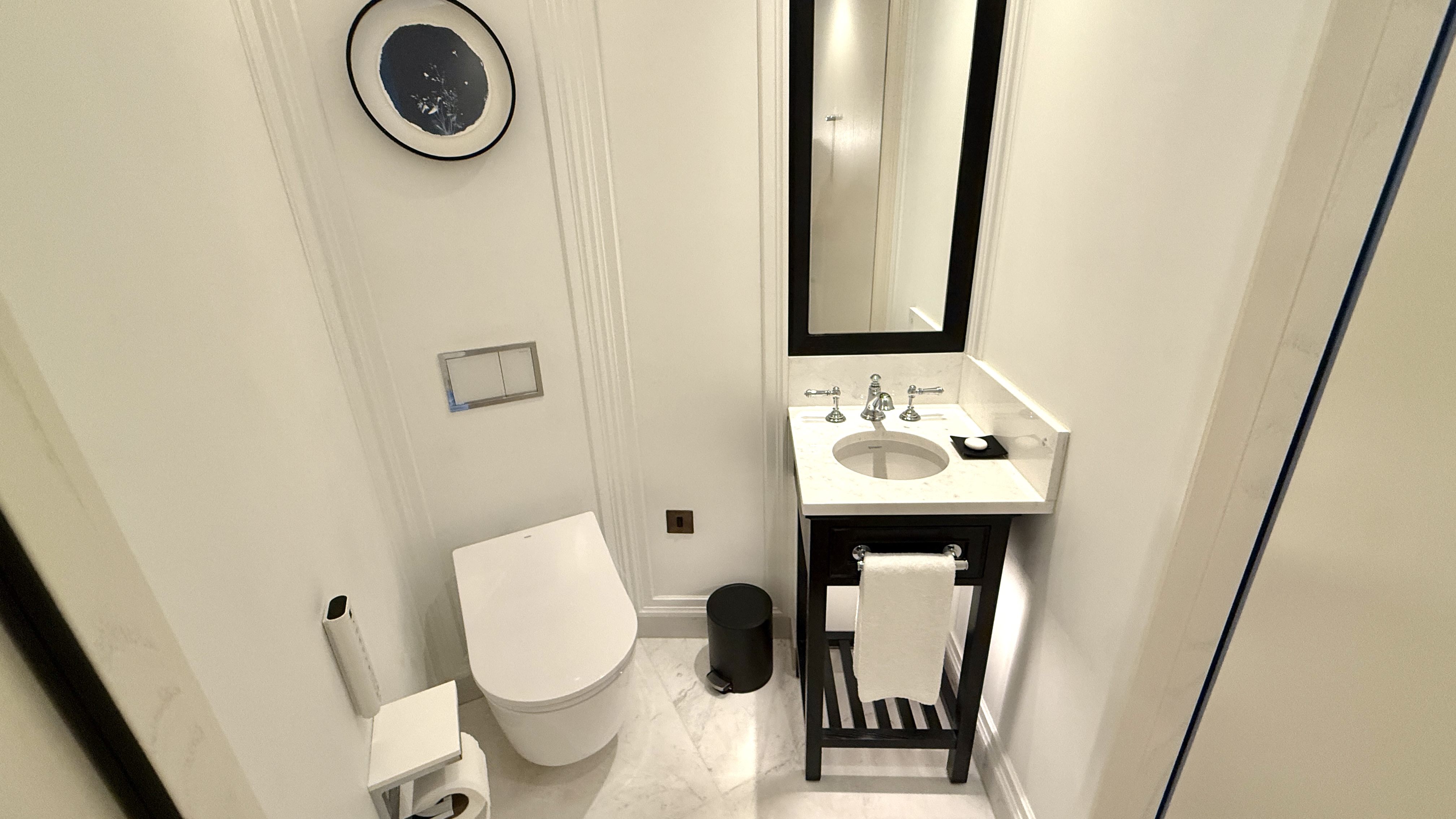 Park Hyatt London River Thames – Water Closet
