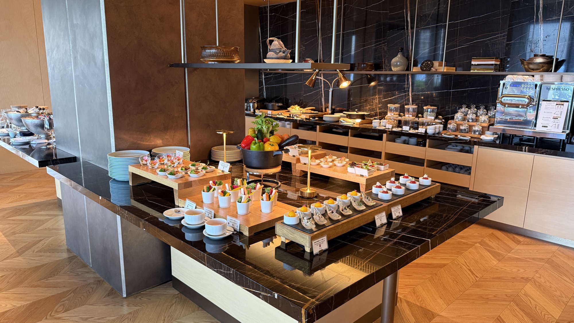 Evening hors d'oeuvres laid out on the Club Lounge counter