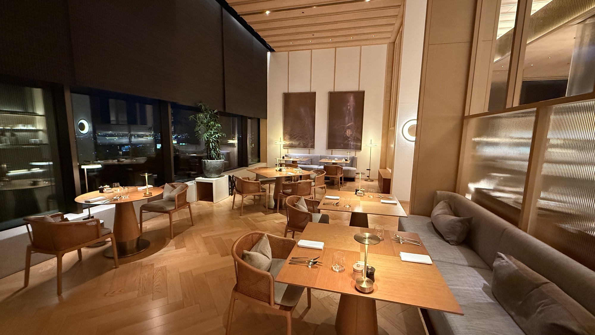 The Viridis dining room in the evening