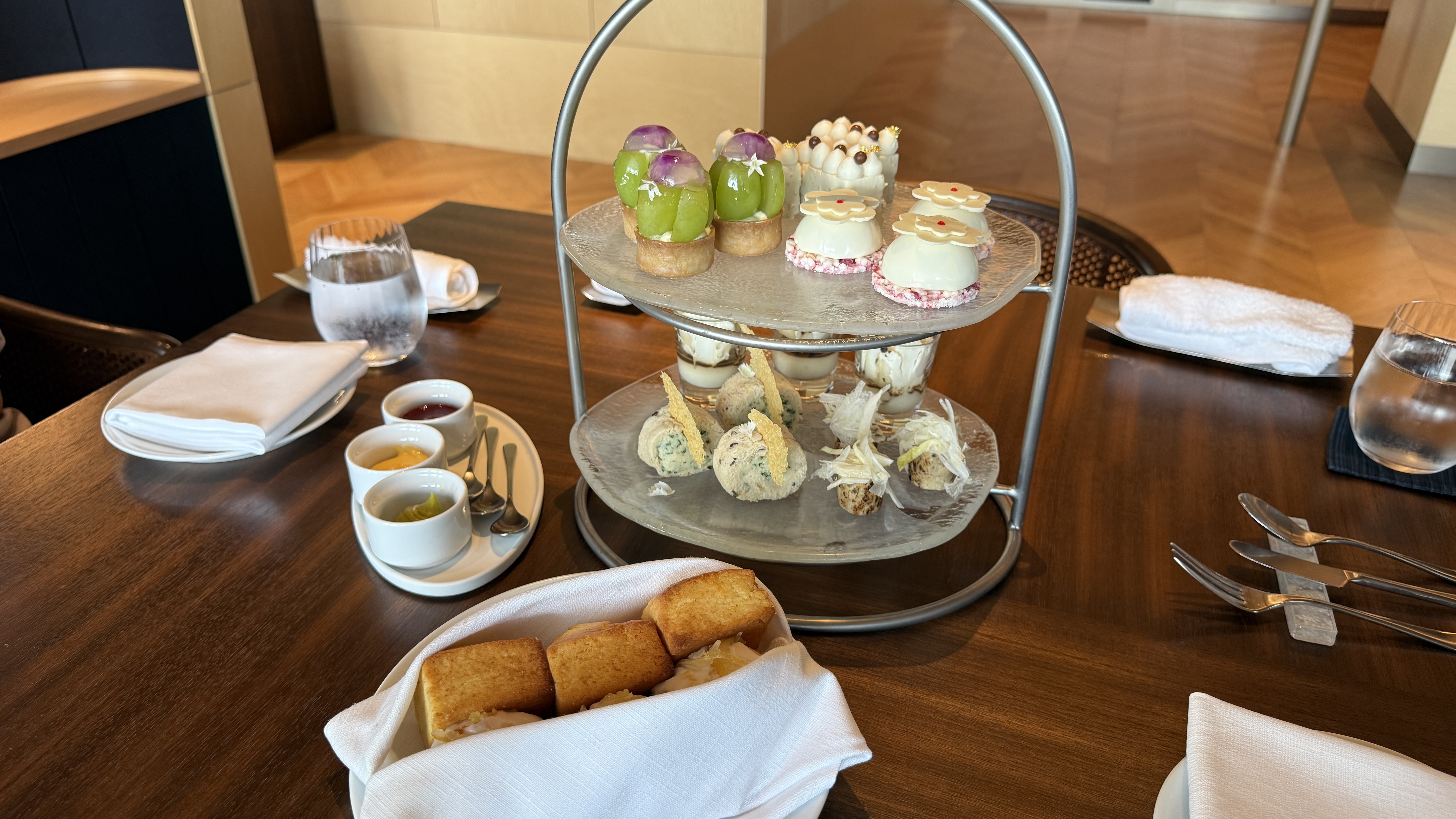 The Ritz-Carlton, Fukuoka - Afternoon tea
