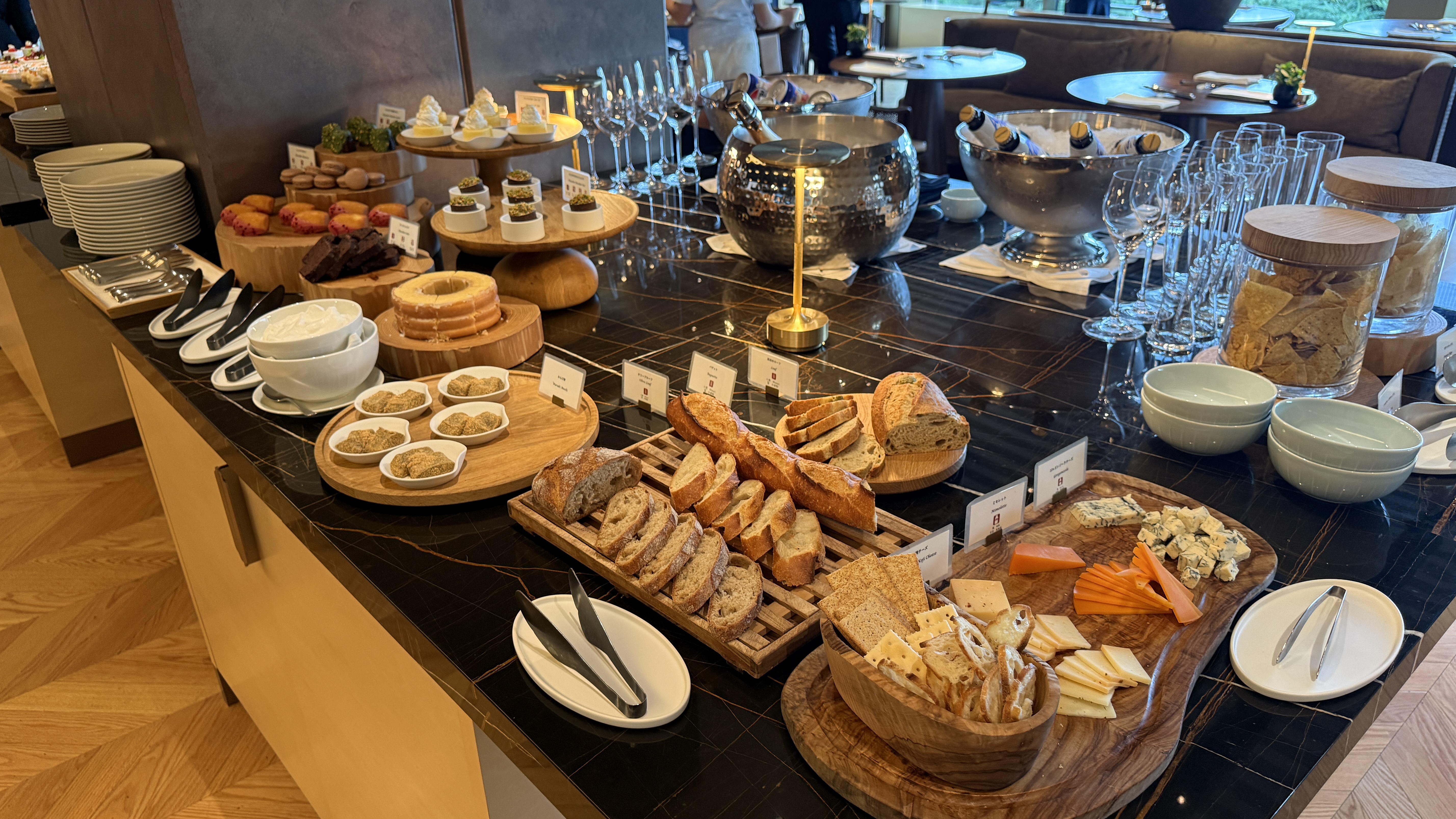 The Ritz-Carlton, Fukuoka – Evening hors d'oeuvres